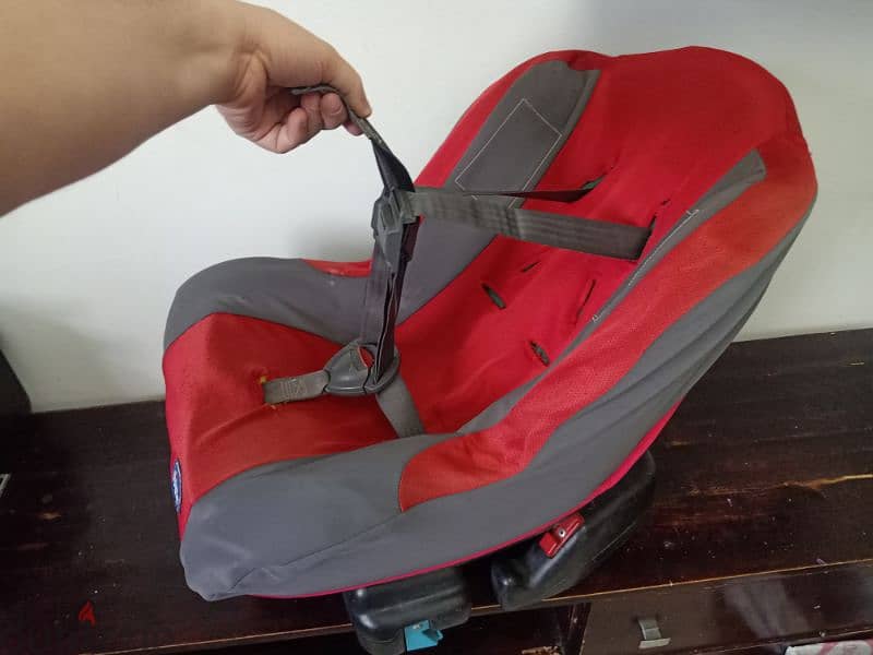 Chicco car seat كرسي سيارة للأطفال 4