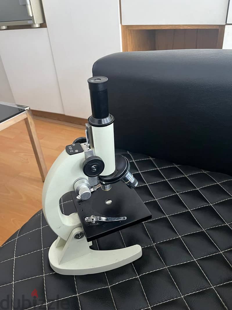 Microscope XSZ-N106 1