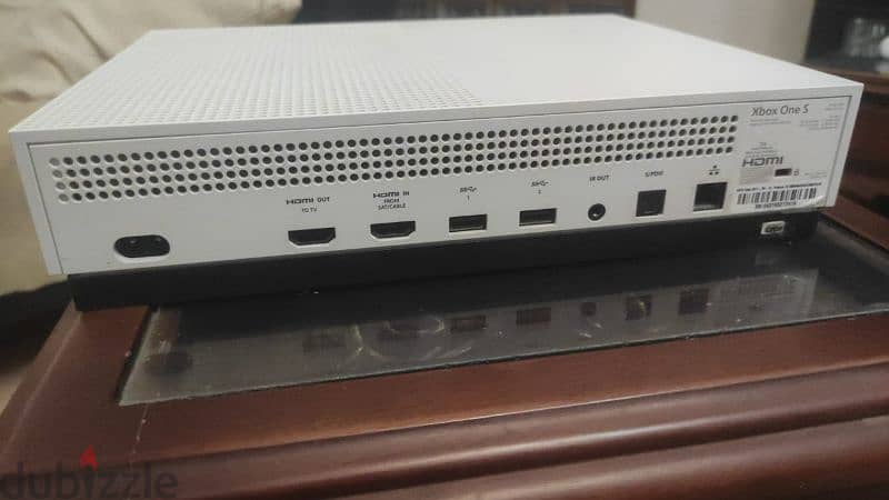 Xbox one s/1t 1