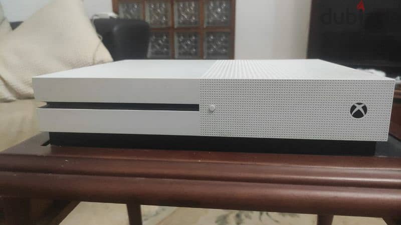 Xbox one s/1t 3