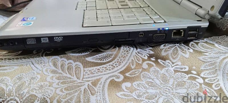 DELL Inspiron 1720 1