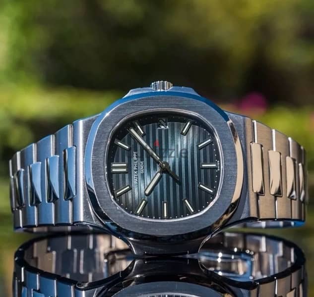 Patek Philippe Nautilus 5711/1A Blue Dial 3