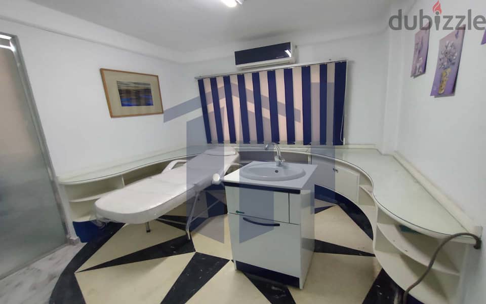 Equipped clinic for rent, 195 sqm, Raml Station (steps from the tram) 3