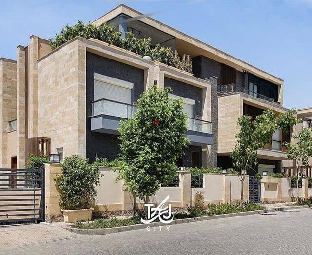 Townhouse villa 158m corner for sale at a price with a special location in front of Cairo International Airport Taj City Compound New Cairo 8