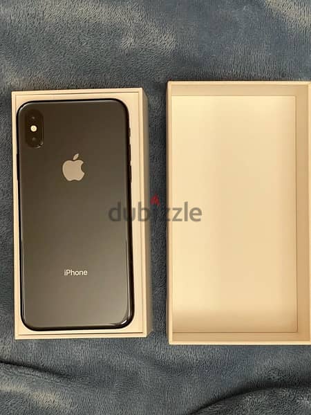 I phone X 64 GB Black 4