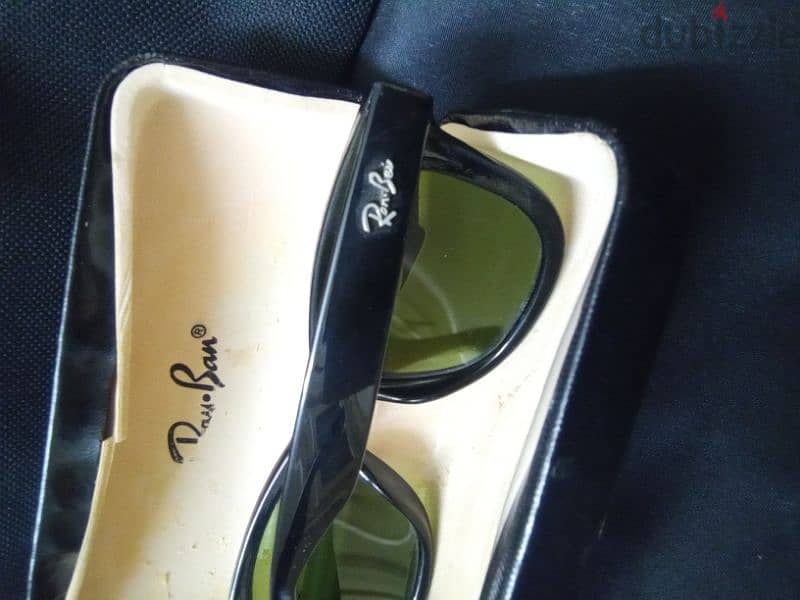 نظارة شمس من  Ray Ban 4