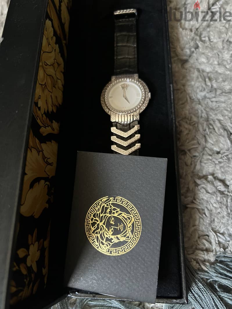 Versace watch original gold platted G20 1