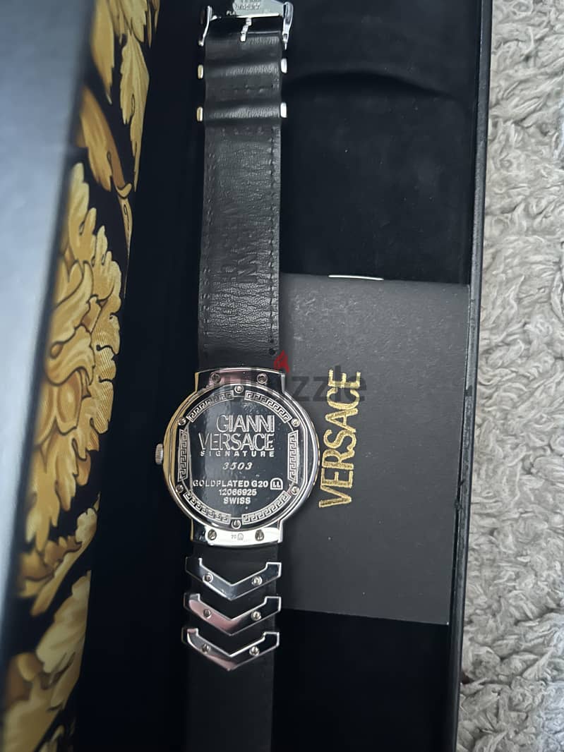 Versace watch original gold platted G20 2