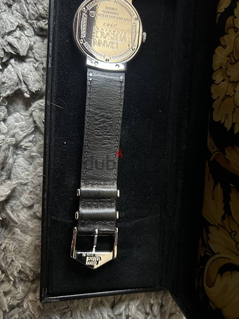 Versace watch original gold platted G20 7