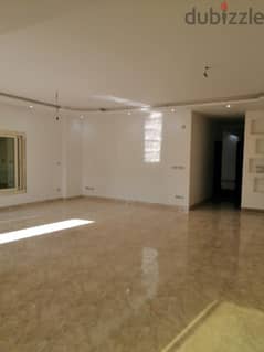 200 sqm apartment for rent in Narges Villas