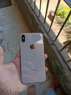 ايفون xs max مساحه ٦٤ 0