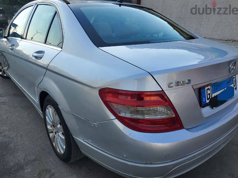 Mercedes-Benz C180 2010 فبريكة بالكامل فتحة سقف افنجارد 5