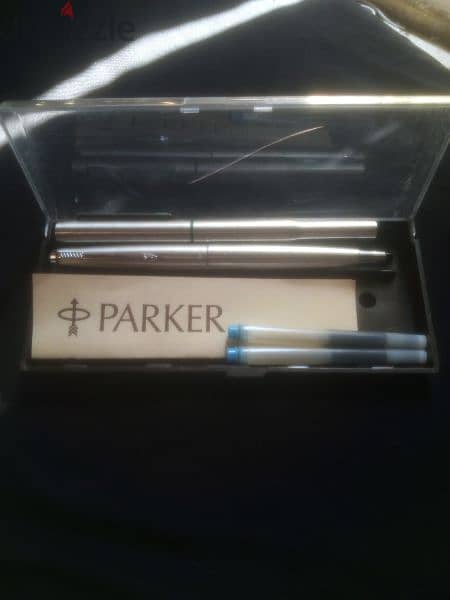 قلم عتيق من ماركه PARKER 4