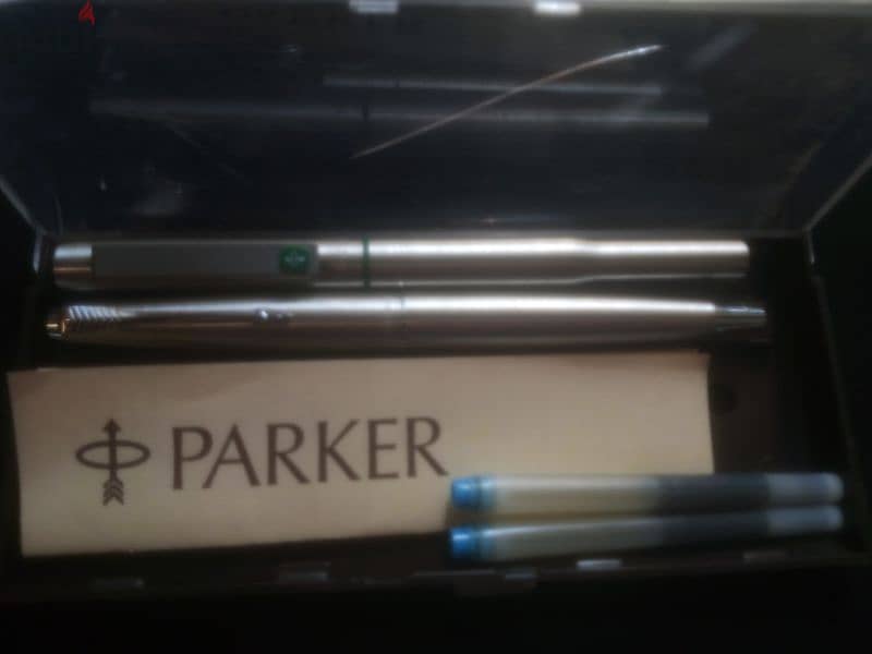 قلم عتيق من ماركه PARKER 8