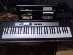 بيانو casio LK-S250+شاحن اصلي+جراب