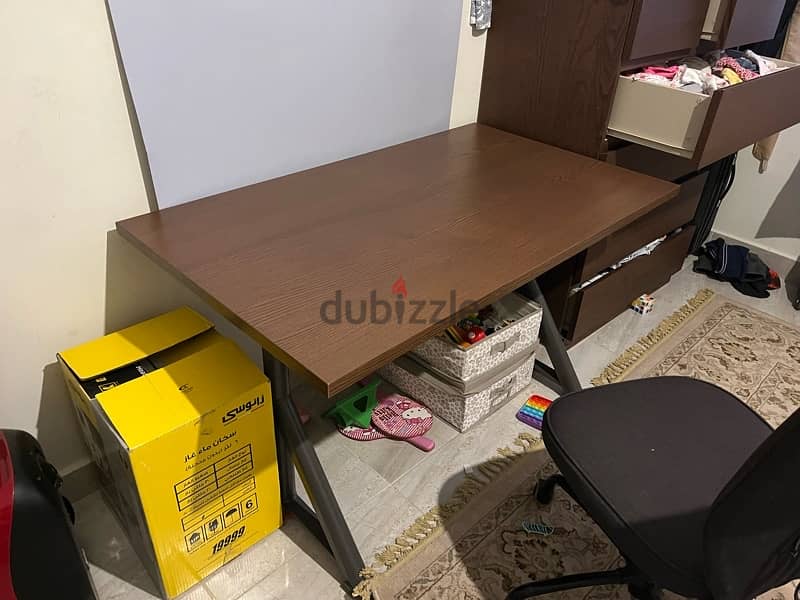 IKEA used desk (very good) 120x70cm 4