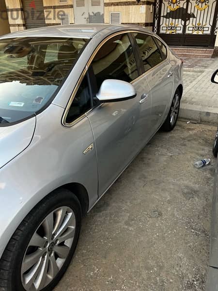 Opel Astra 2013 3