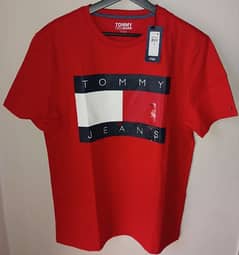 Tommy Jeans T-Shirt for Men Size M. 
تيشيرت تومي جينز للرجال 0