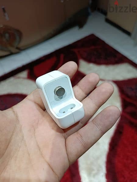 apple original Charger 10w like New 3