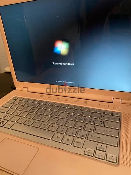 Laptop Pink Sony VIAO Good Condition لبتوب 3