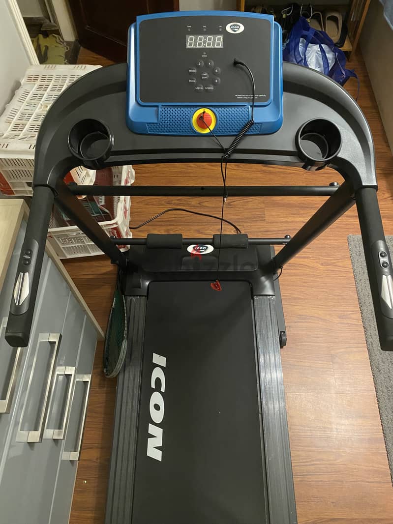 Icon Electric Treadmill 120 Kg - Black & Silver - CITRC-308 0