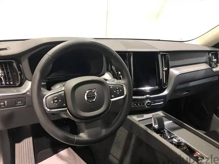 مبادره المغتربين _volvo xc60_2022 فولفو 3