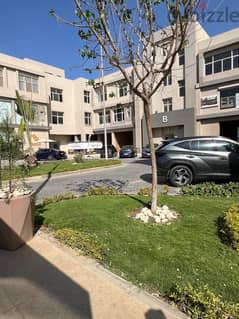 Clinic for sale 78 meters ready to move with instalments for the longest period, a very prime location in heart of Sheikh Zayed