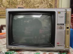 تليفزيون توشيبا ٢٠ بوصة سليم تماما و شغال