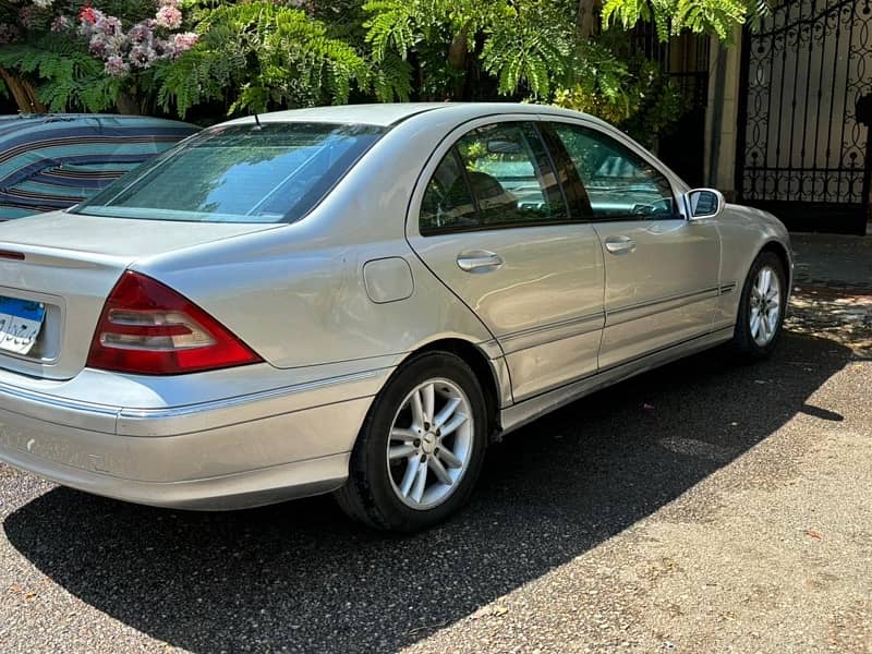 Mercedes-Benz C240 2004 For Sale 1