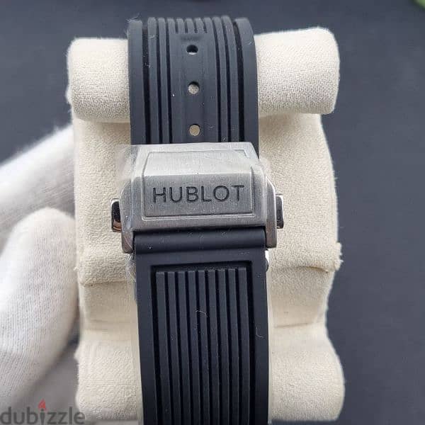 Hublot Big Bang Unico  Chronograph 44mm,  quartz movement 3