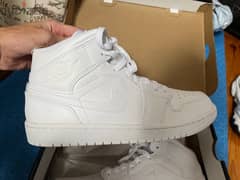 Nike Air Jordan 1 Mid Triple White 42.5 (Authentic) 0