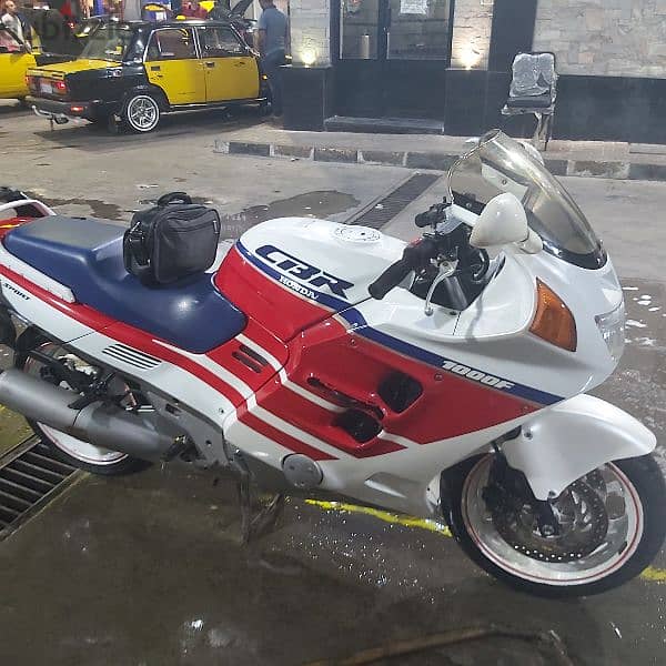 honda cbr1000fl  super sport  27500 km      mop 01223442103 13