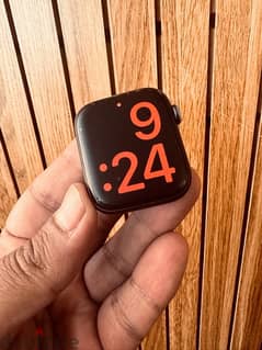 Apple Watch SE perfect condition with box 44 MM 0