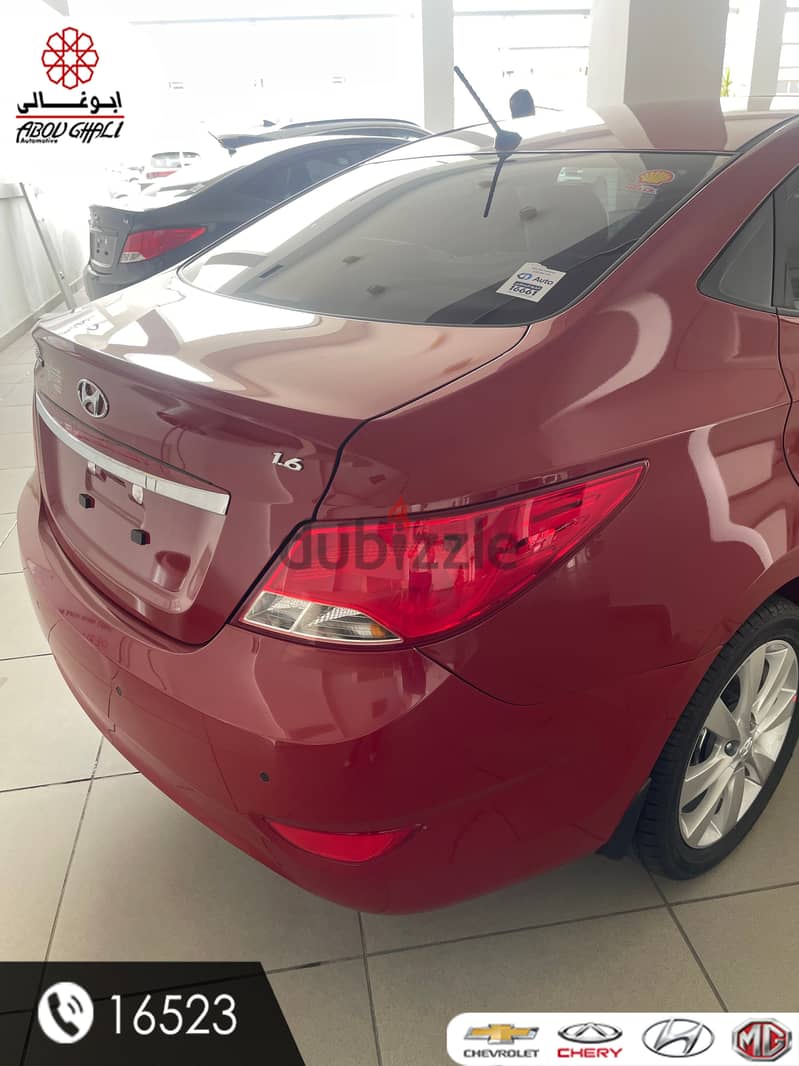 HYUNDAI ACCENT 2025 AT SR TINTED GLASS مقدم 30% إستلام فوري 2