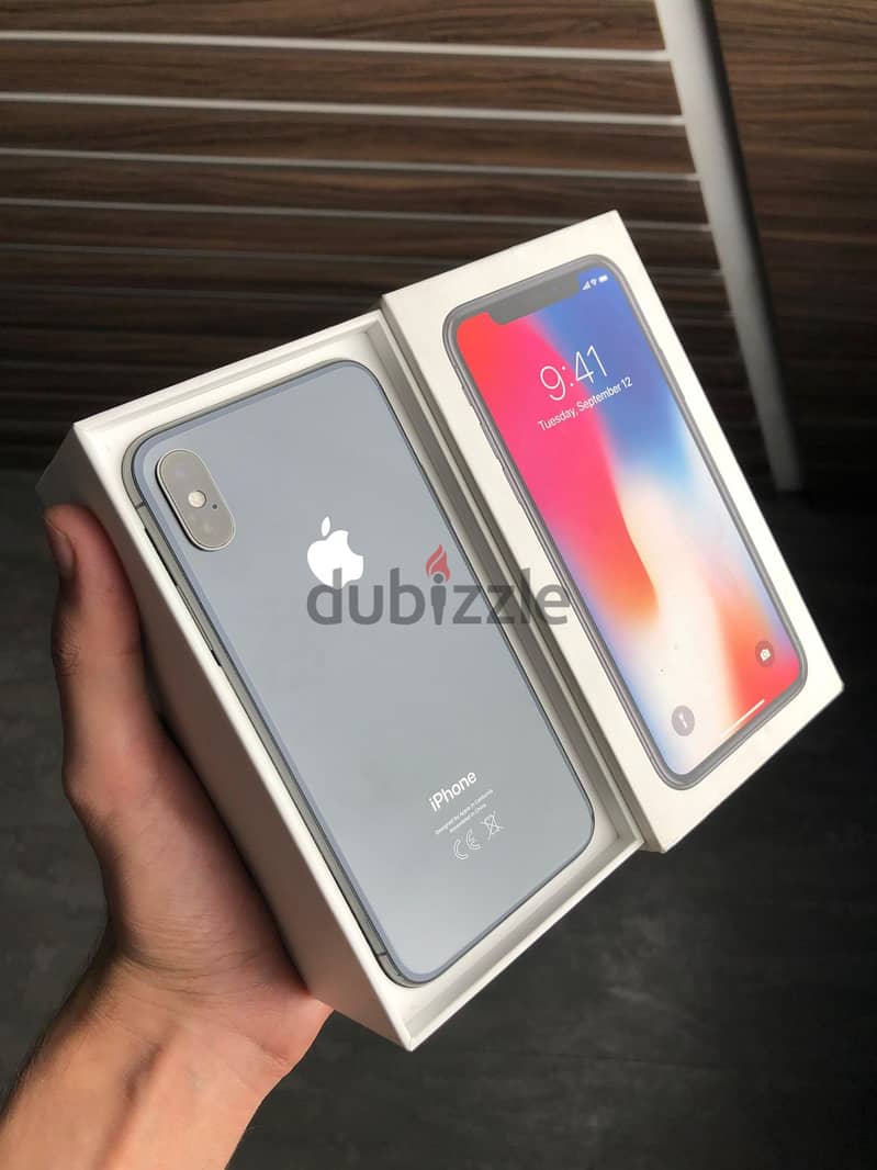 للبيعiphone X. 64GB كسر زيرو بطارية 90%&فاصل  face idفقط وحالته زيروووو 2