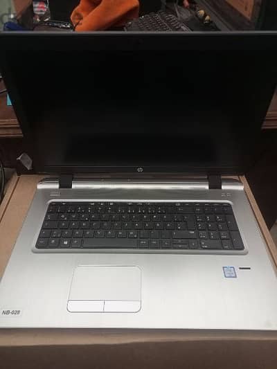 Hp Probook 470 G3 Core i5 6th Vga 1 giga