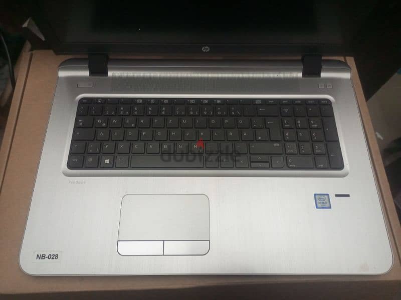 Hp Probook 470 G3 Core i5 6th Vga 1 giga 2