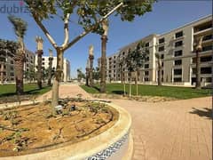 اقل من سعرالماركت بالسعر القديم  في فيلدج ويست موقع مميز  village west