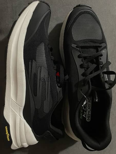 skechers 1