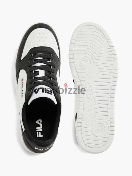 كوتشي Fila وارد النمسا 4