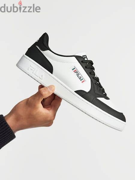 كوتشي Fila وارد النمسا 6