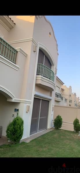 فيلا للبيع بالشروق  villa for sale in shorouk city 0