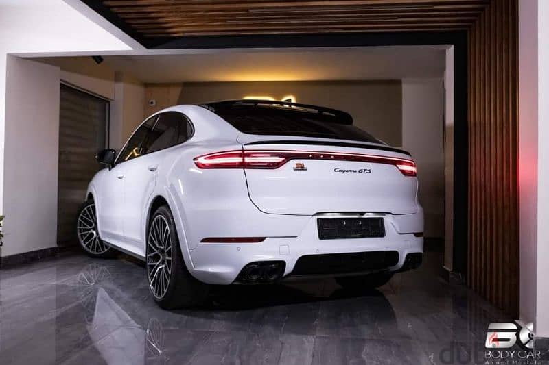 بورشه كايين 2023 Porsche Cayenne GTS 13