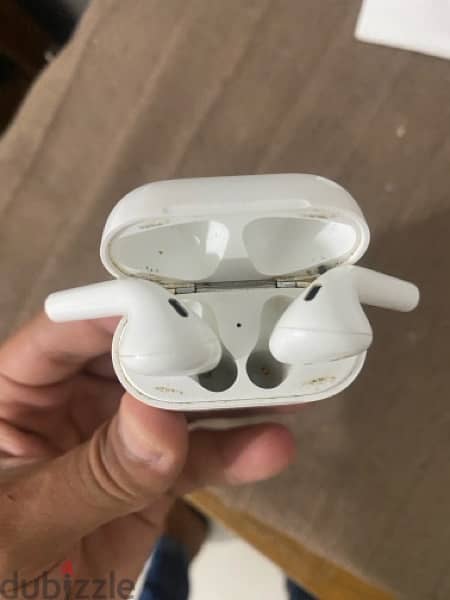 Airpods 2 ابل اصلي مستعمل 1