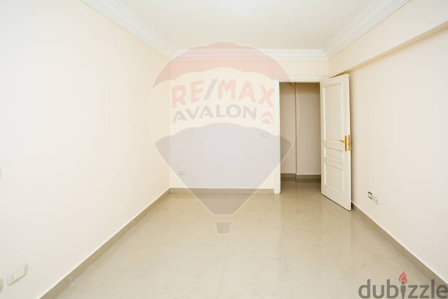 شقة مرخصة للبيع 220م سابا باشا (أمام قصر المرغني) 10