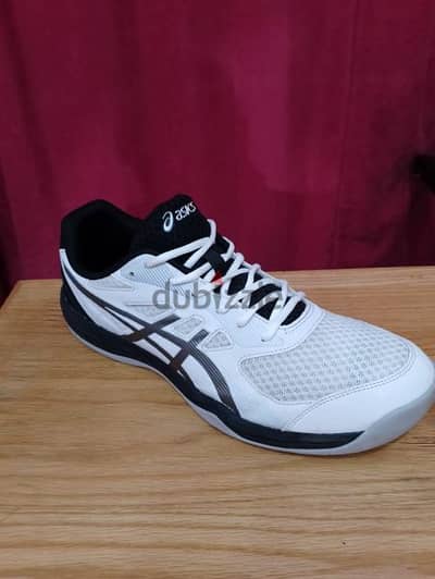 Asics Upcourt 5 (مقاس 48)