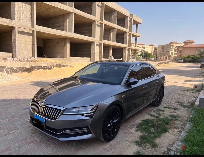 Skoda Superb L&K 2023 1