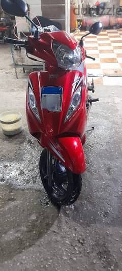 scooter tvs 150