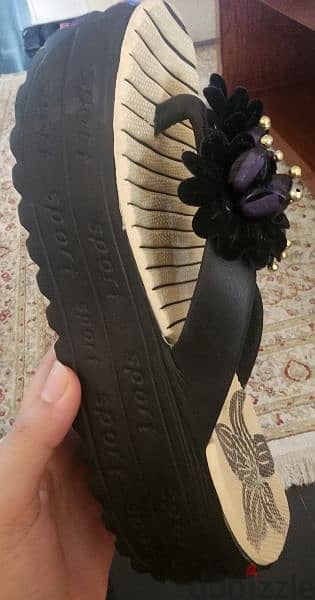 2 new slippers brown and black سليبر اسود و بني جديد 2