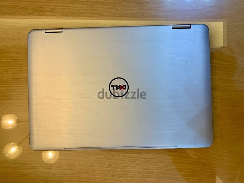 Dell inspiron 17 - 7000 Series 0